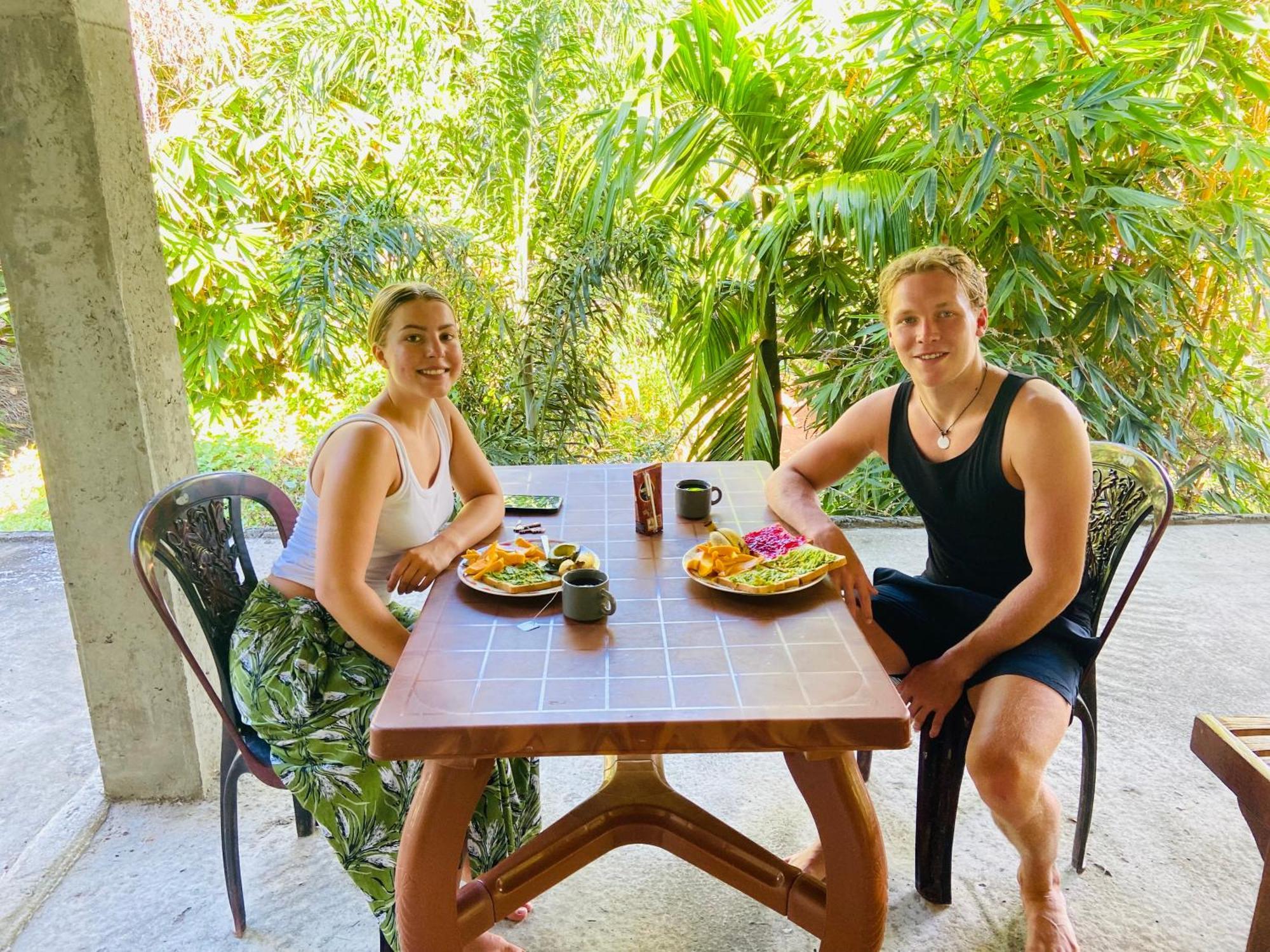 Leo Homestay Dikwella Exterior foto